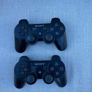 2 Sony DualShock 3 controller